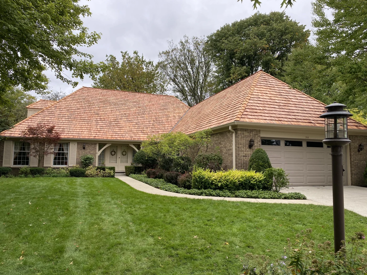 Mount-Prospect-IL-Home cedar shake roof Mount Prospect