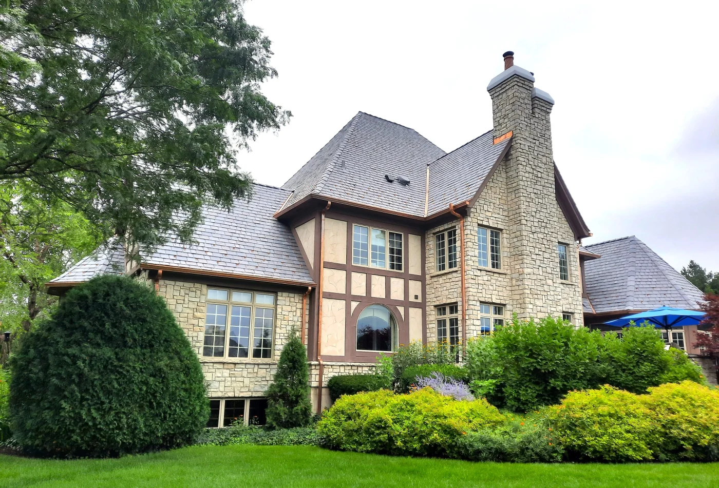 Apex Exteriors Chicagoland Residential Window Types Gallery Image 6