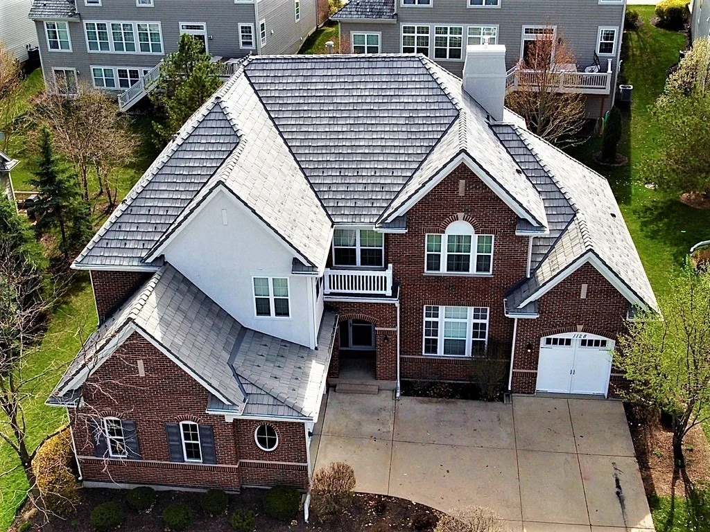 Apex Exteriors Chicagoland Exterior Remodeling Gallery Soffit Fascia Installation 2