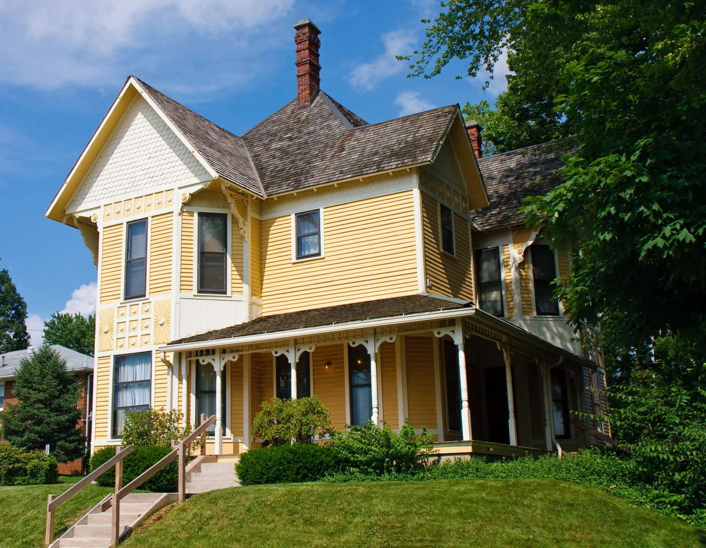 Yellow Victorian On Sunny Hill